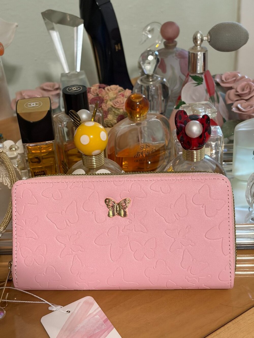 WALLET BY BLUSH KISS IN A PRETTY PINK WITH BUTTERFLY DESIGN - NWT